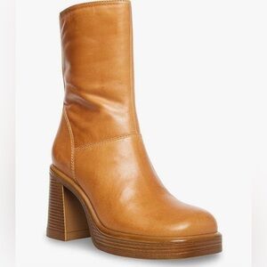 Steve Madden Brown Boots